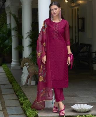  magenta organza bored schiffli embroidered straight kurta with pant & dupatta 3