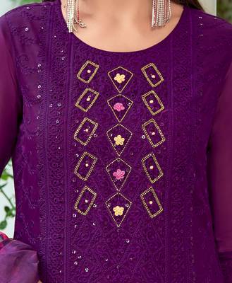  purple organza bored schiffli embroidered straight kurta with pant & dupatta 6
