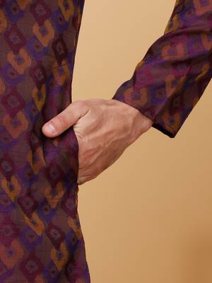 Men purple silk blend jacquard kurta with pyjamas 4