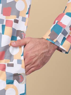 Men cotton peach and white geometric printed kurta with elastic waistband pyjama 4