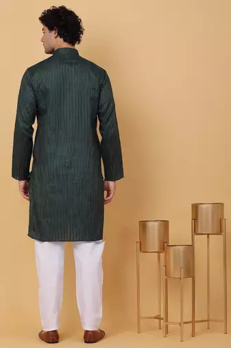 Men green stripes pure cotton kurta with pyjamas