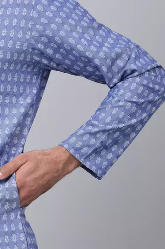 Men blue cotton woven kurta with pyjamas