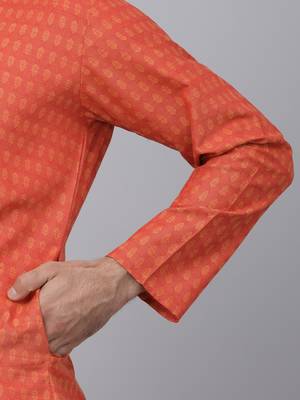 Men maroon cotton woven kurta with pyjamas 4
