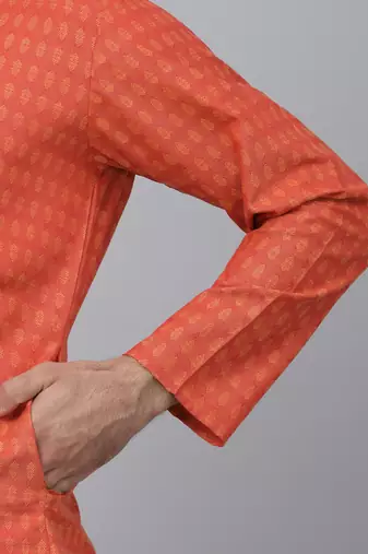Men maroon cotton woven kurta with pyjamas