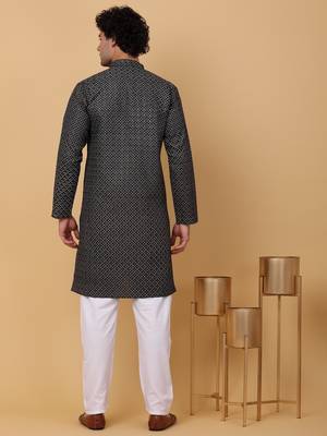 Men black cotton floral printed kurta with pyjamas 3