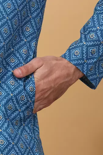 Men blue cotton ethnic printed kurta with pyjamas