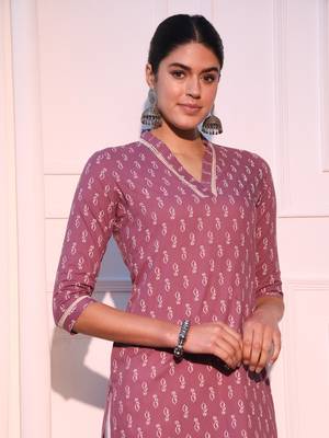 women mauve straight pure cotton kurta 4