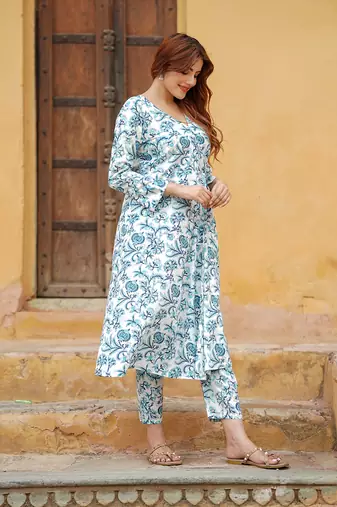 women blue a-line kurta pant set