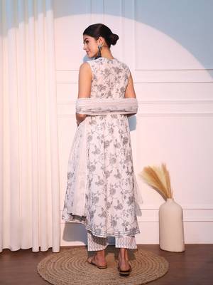 women white and green anarkali cotton kurta with trousers & with dupatta 3