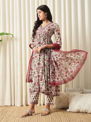 women white and red anarkali cotton kurta with trousers & with dupatta 2