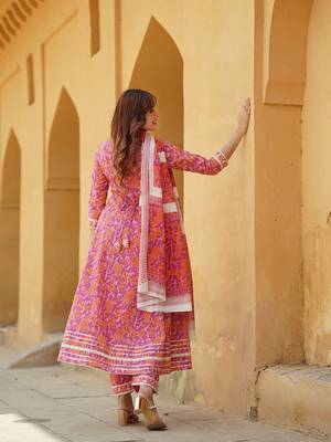 women pink angrakha kurta pant dupatta set 3