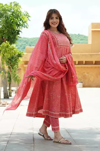 women pink ethnic motifs anarkali kurta pant dupatta set