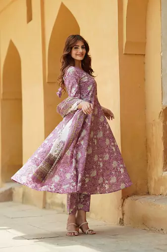women mauve floral anarkali kurta pant dupatta set