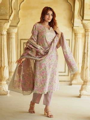 women mauve straight kurta pant dupatta set 2