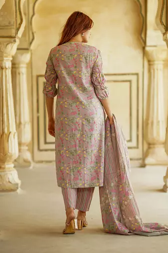 women mauve straight kurta pant dupatta set