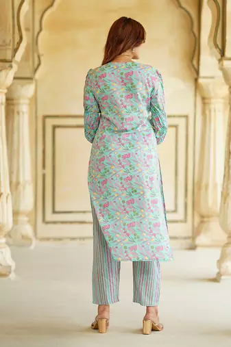 women mauve straight kurta pant dupatta set