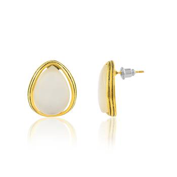 Brass gold faux pearl stud earrings for women girls 3