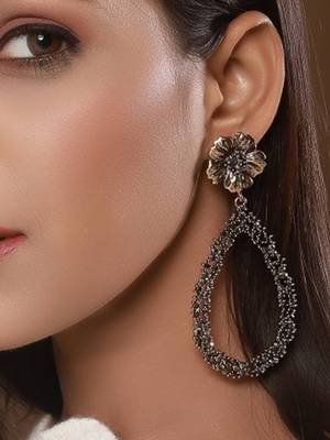 Gold plated cz flower design earrings 2
