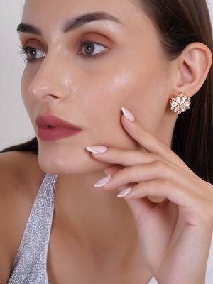 Gold-plated floral kundan studs earrings 2