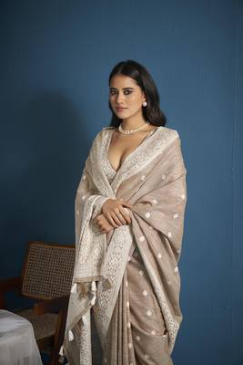 Elora soft linen silk with chikhankhari weaved border designer saree for women (light brown) 3