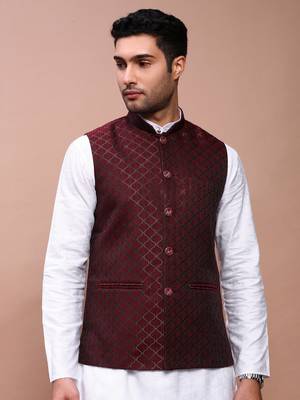 men's woven design maroon slim fit nehru jacket 2