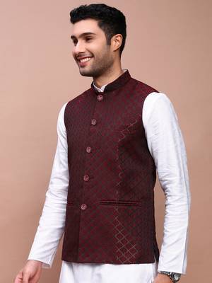men's woven design maroon slim fit nehru jacket 3
