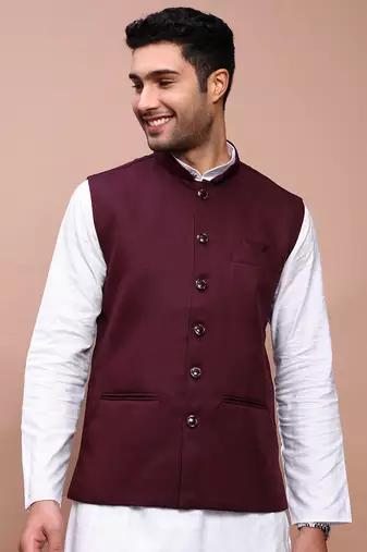 men's solid burgundy slim fit nehru jacket