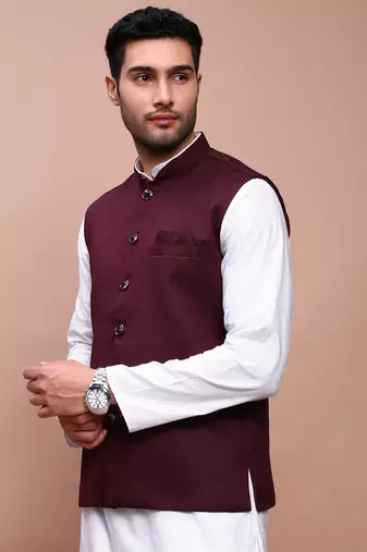 men's solid burgundy slim fit nehru jacket