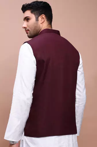 men's solid burgundy slim fit nehru jacket