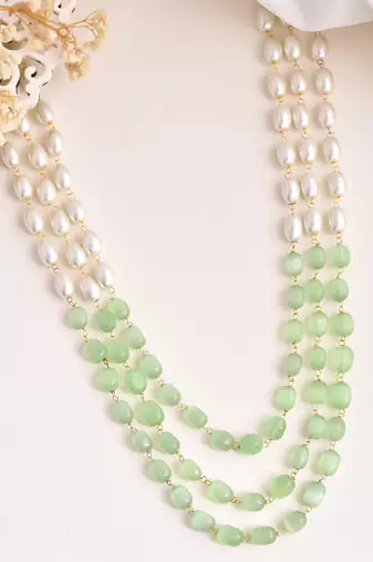 Pearl layered necklace