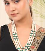 Pearl layered necklace