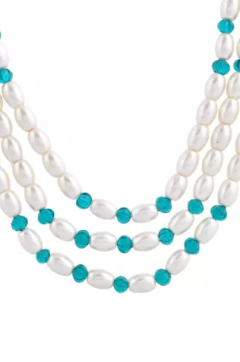 Pearl layered necklace