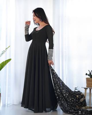 Georgette Fabric Black Colour 7mtr Falir Maxi Gown With Embroidery Work Dupatta And Pent 1