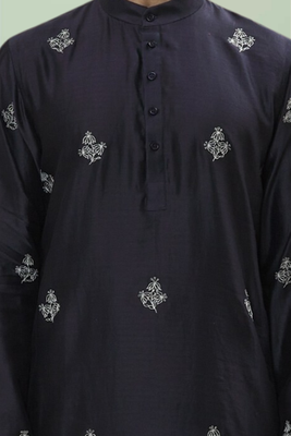 Black art silk embroidery kurta pyjama for men's 4