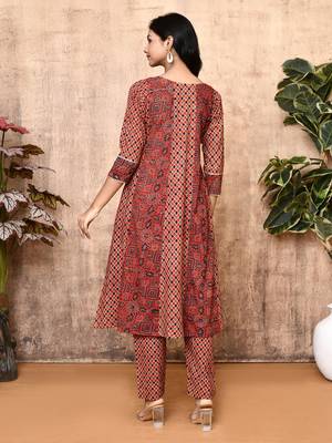 Lissa red ajrakh cotton flared kurta set 3