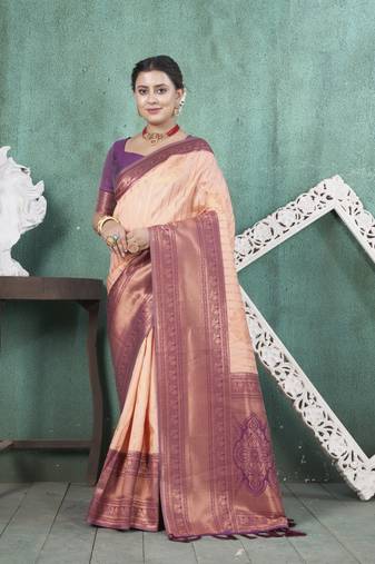 Lavender Kanchivaram Silk Zari Weaving With Gold Zari Border And Pallu Saree With Blouse For Women
