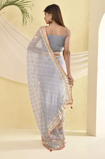 Grey leheriya worked saree with unstitched blouse fabric