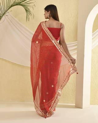 Red bandhani worked saree with unstitched blouse fabric 2