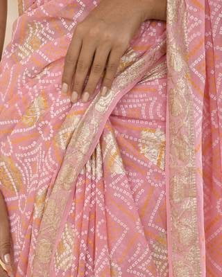 Flamingo pink bandhani saree with magenta unstitched blouse fabric 5