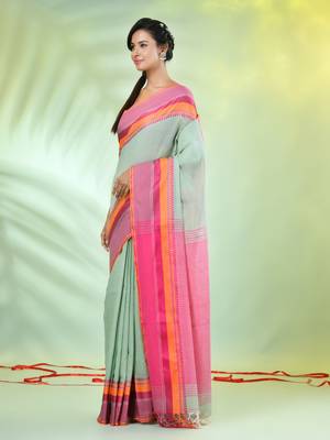 Pistachio green cotton saree with temple borders 2