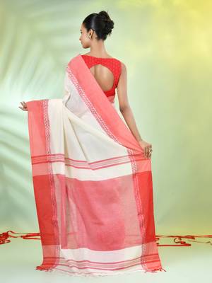 Off white cotton saree with temple borders 3