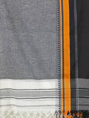 Off white cotton saree with temple borders 4