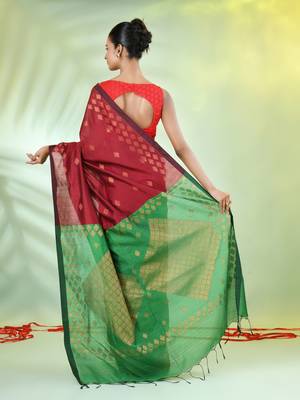 Maroon cotton saree with geomatric patterns 3