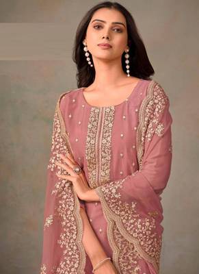 Light pink organza silk salwar suit with dupatta 2