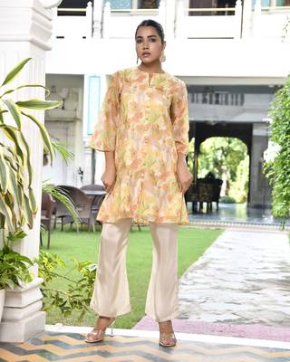 Vaasva women lemon yellow organza digital printed cord set 4