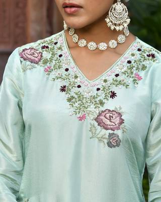 Vaasva women tissue silk emboidered suit set with solid pant & solid embroidered dupatta 5