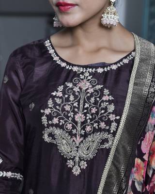 Vaasva women silk emboidered solid pant set & digital printed dupatta 5