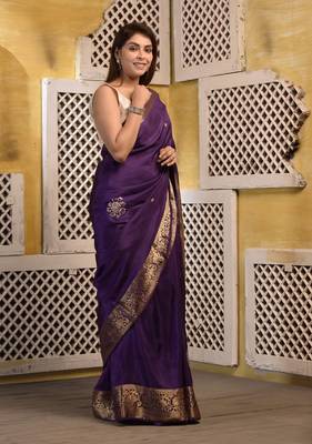 Purple hand embroidered silk saree with zari border with blouse piece 2