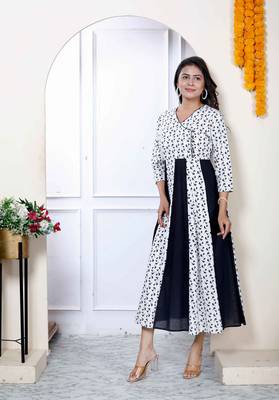 Womens cotton white bird print anarkali kurta 3