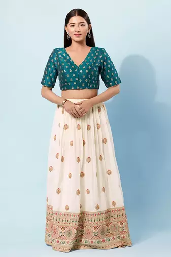 Muhenera Padded Brocade V-Neck Blouse